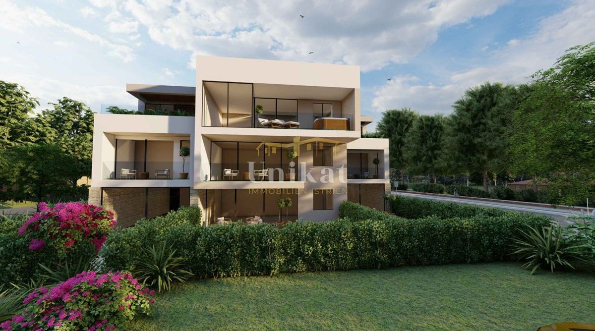 Vrstna hiša 1,5 km od morja in plaže